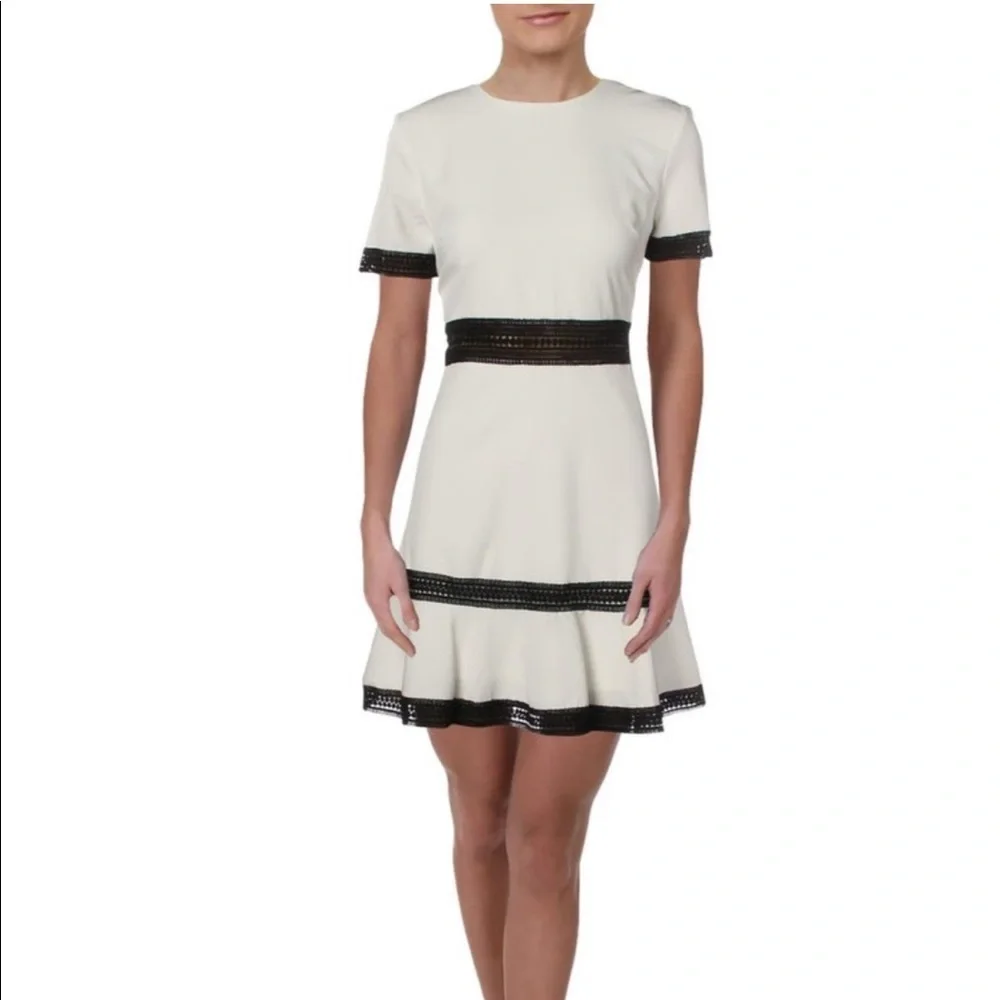 Chic Women's Mini Dress - White and Black - Picture 1 of 7
